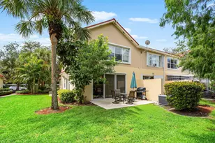 1154 Pinewood Lake Ct, Greenacres, FL 33415 - Photo 9