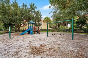 1154 Pinewood Lake Ct, Greenacres, FL 33415 - Photo 23