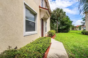1154 Pinewood Lake Ct, Greenacres, FL 33415 - Photo 25