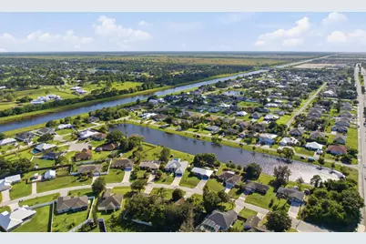 1174 SW Edinburgh Drive, Port Saint Lucie, FL 34953 - Photo 41