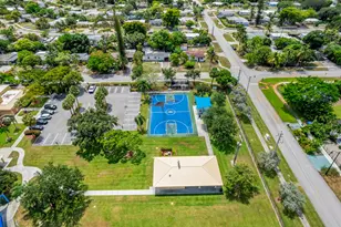 1712 NE 50th Ct, Pompano Beach, FL 33064 - Photo 47