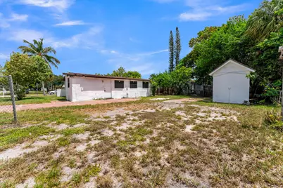 1712 NE 50th Court, Pompano Beach, FL 33064 - Photo 39