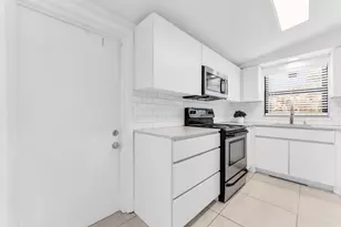 1712 NE 50th Ct, Pompano Beach, FL 33064 - Photo 19