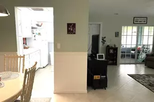 237 High Point Ct W, Delray Beach, FL 33445 - Photo 9