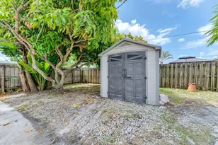1404 SW 1st Ave, Deerfield Beach, FL 33441 - Photo 35