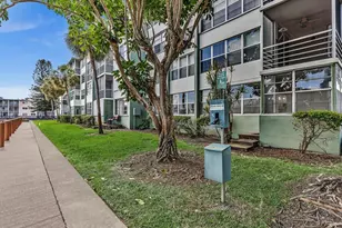 2741 Taft St, Hollywood, FL 33020 - Photo 15