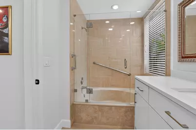 7460 La Paz Boulevard #304, Boca Raton, FL 33433 - Photo 17