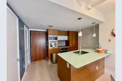 5875 Collins Avenue #1606, Miami Beach, FL 33140 - Photo 1