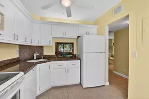 265 SE 10th St, Deerfield Beach, FL 33441 - Photo 17