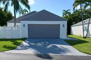 48 Buxton Ln, Boynton Beach, FL 33426 - Photo 1