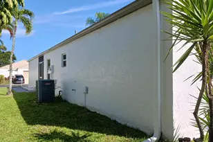 48 Buxton Ln, Boynton Beach, FL 33426 - Photo 11