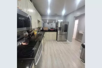 9210 NW 14th Street #273, Pembroke Pines, FL 33024 - Photo 9