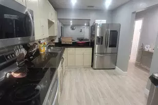 9210 NW 14th St, Pembroke Pines, FL 33024 - Photo 9