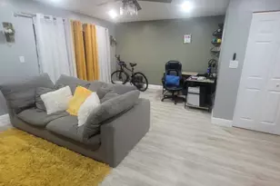 9210 NW 14th St, Pembroke Pines, FL 33024 - Photo 15