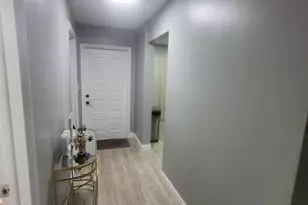 9210 NW 14th St, Pembroke Pines, FL 33024 - Photo 7