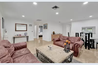 6134 E Wauconda Way E, Lake Worth, FL 33463 - Photo 7