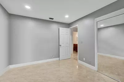 6134 E Wauconda Way E, Lake Worth, FL 33463 - Photo 17