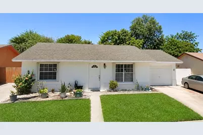 6134 E Wauconda Way E, Lake Worth, FL 33463 - Photo 1