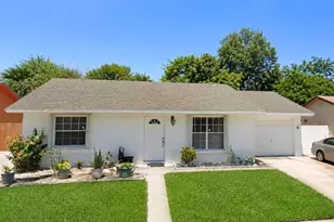 6134 E Wauconda Way E, Lake Worth, FL 33463 - Photo 1