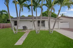 6134 E Wauconda Way E, Lake Worth, FL 33463 - Photo 1