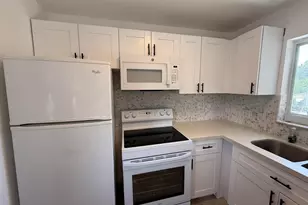 1859 Lincoln St, Hollywood, FL 33020 - Photo 3
