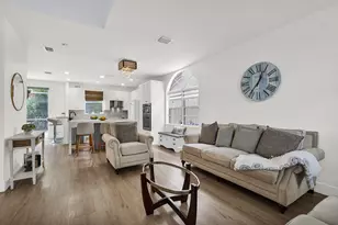 527 NW 87th Ln, Coral Springs, FL 33071 - Photo 11