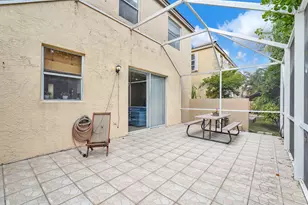 527 NW 87th Ln, Coral Springs, FL 33071 - Photo 35