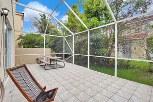 527 NW 87th Ln, Coral Springs, FL 33071 - Photo 35