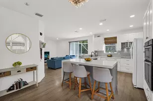 527 NW 87th Ln, Coral Springs, FL 33071 - Photo 3