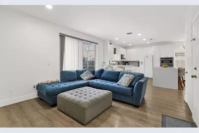 527 NW 87th Lane, Coral Springs, FL 33071 - Photo 15