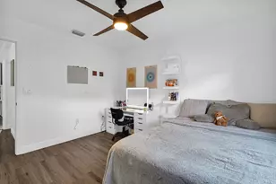 527 NW 87th Ln, Coral Springs, FL 33071 - Photo 27