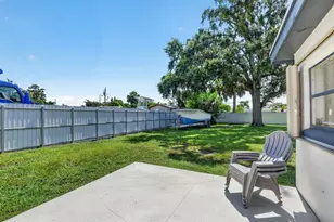432 W Shadyside Cir, West Palm Beach, FL 33415 - Photo 27