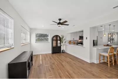 432 W Shadyside Circle, West Palm Beach, FL 33415 - Photo 13