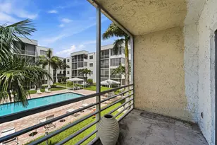 3000 E Sunrise Lakes Dr E, Sunrise, FL 33322 - Photo 13