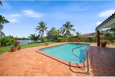 1110 SW 97th Avenue, Miami, FL 33174 - Photo 57