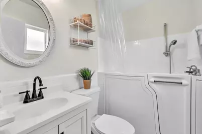 7500 NW 73rd Avenue, Tamarac, FL 33321 - Photo 33