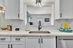 7500 NW 73rd Ave, Tamarac, FL 33321 - Photo 15