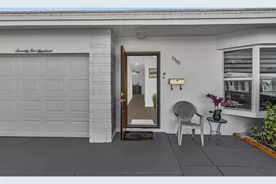 7500 NW 73rd Avenue, Tamarac, FL 33321 - Photo 3