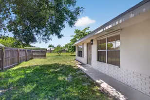 3943 Roan Ct W, Palm Beach Gardens, FL 33403 - Photo 19