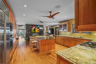 90 Lighthouse Dr, Jupiter Inlet Colony, FL 33469 - Photo 11
