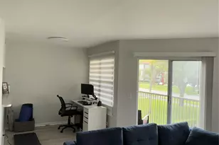 12850 SW 4th Ct, Pembroke Pines, FL 33027 - Photo 9