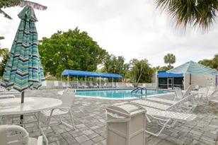 4471 Luxemburg Ct, Lake Worth, FL 33467 - Photo 15