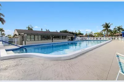 407 Pine Glen Lane #B-1, Greenacres, FL 33463 - Photo 13