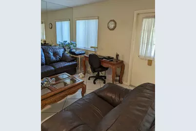 407 Pine Glen Lane #B-1, Greenacres, FL 33463 - Photo 5
