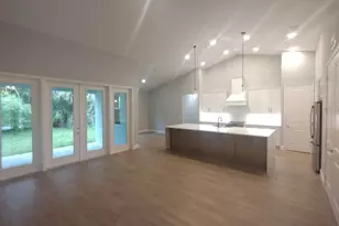662 NE Waverly Terrace, Jensen Beach, FL 34957 - Photo 11