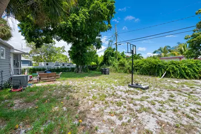 947 43rd Street, West Palm Beach, FL 33407 - Photo 17