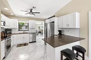 5196 Greenwood Dr, Delray Beach, FL 33484 - Photo 7