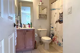 883 Millbrae Ct, West Palm Beach, FL 33401 - Photo 11