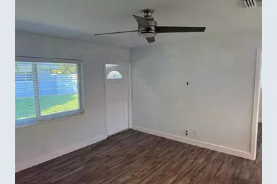 1077 NE 34th Street #3, Oakland Park, FL 33334 - Photo 5