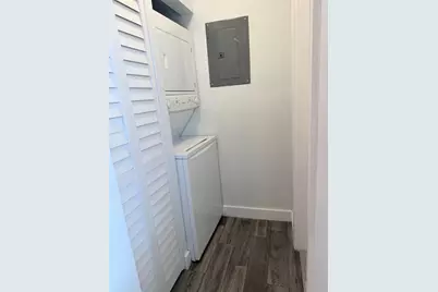 1077 NE 34th Street #3, Oakland Park, FL 33334 - Photo 23